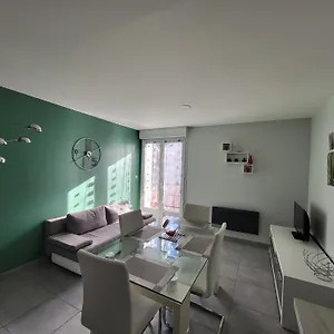 https://apartment-nicolas.midi-pyreneeshotels.com