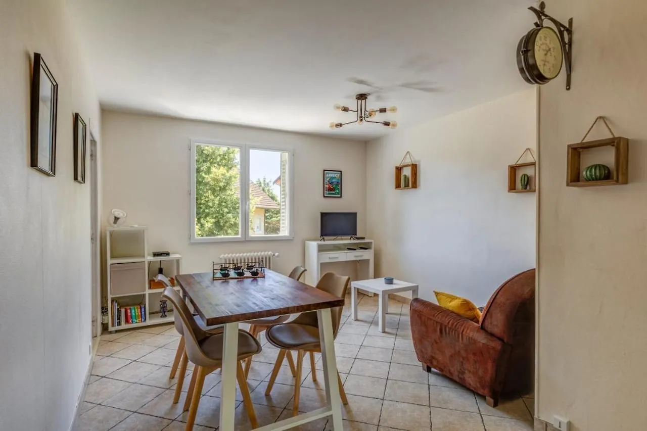 Guestready - Cozy Apartment Near Sports Stadium Annecy France
